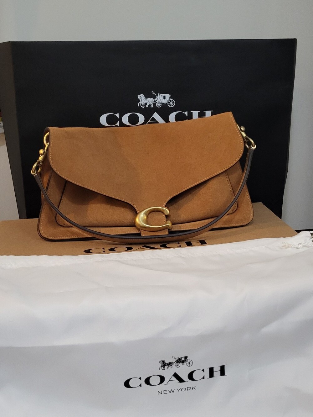 Coach Tan Suede Shoulder Bag with Gold 'C' Clasp Tabby 37
